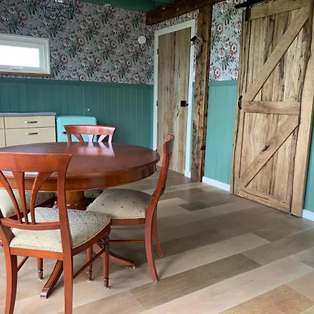 De Rooie Hooimijt 3*