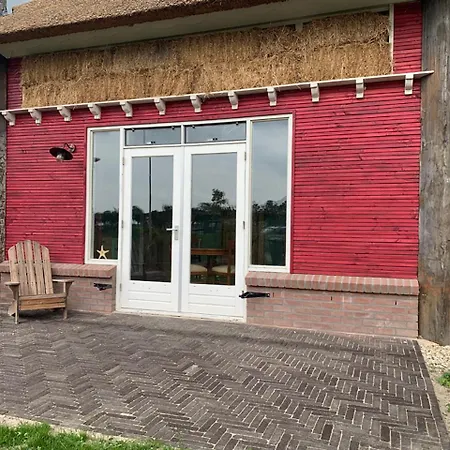 De Rooie Hooimijt 3*