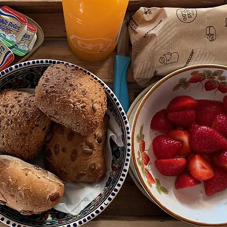 Bed & Breakfast De Rooie Hooimijt