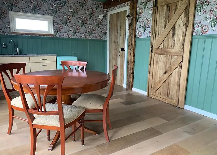 De Rooie Hooimijt 3*