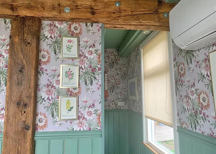 Bed & Breakfast De Rooie Hooimijt