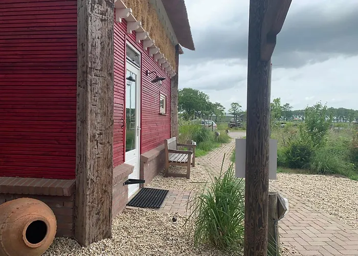 De Rooie Hooimijt 3* Ammerzoden